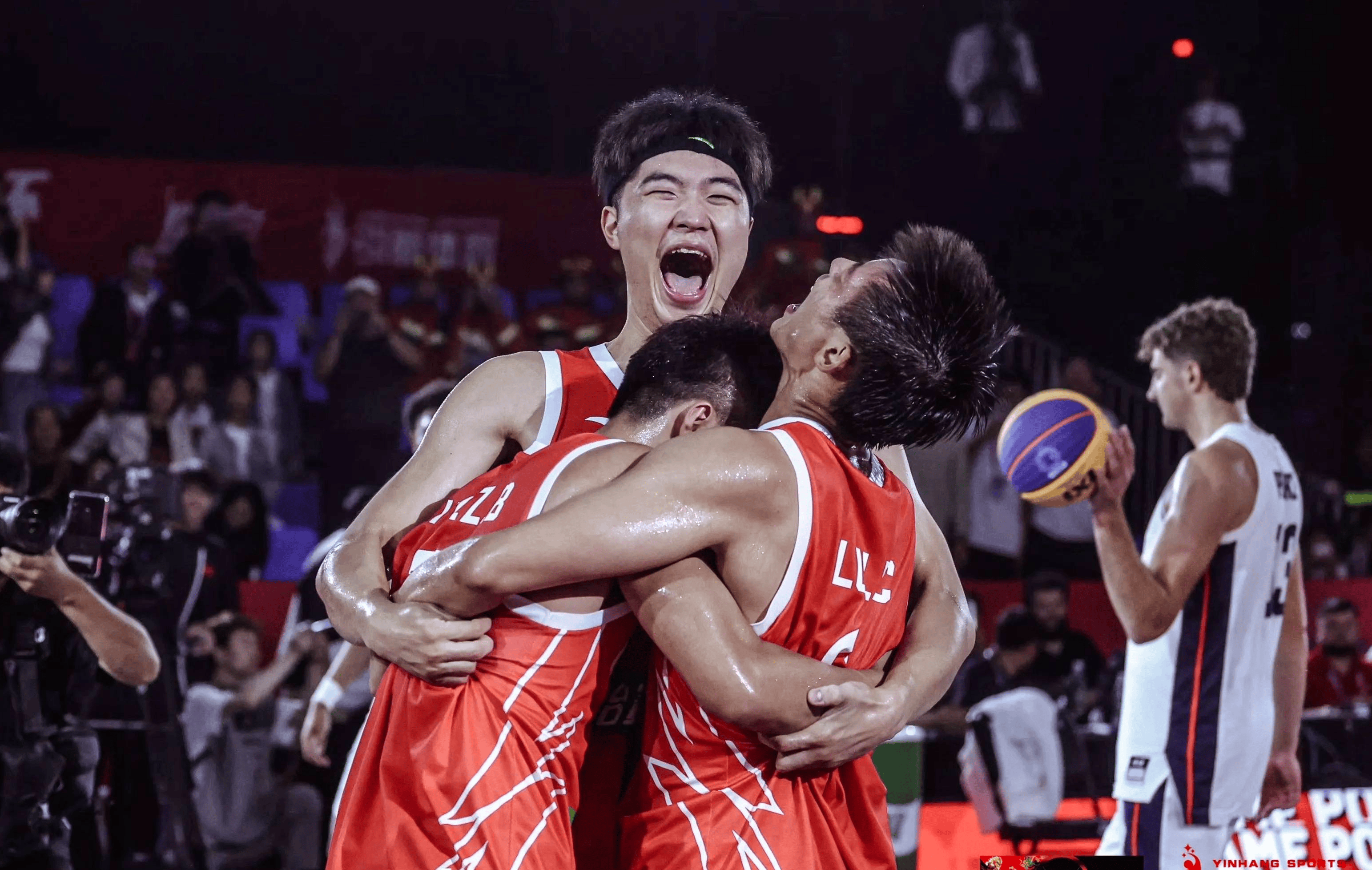 爆冷！世界杯强队意外出局震惊全场