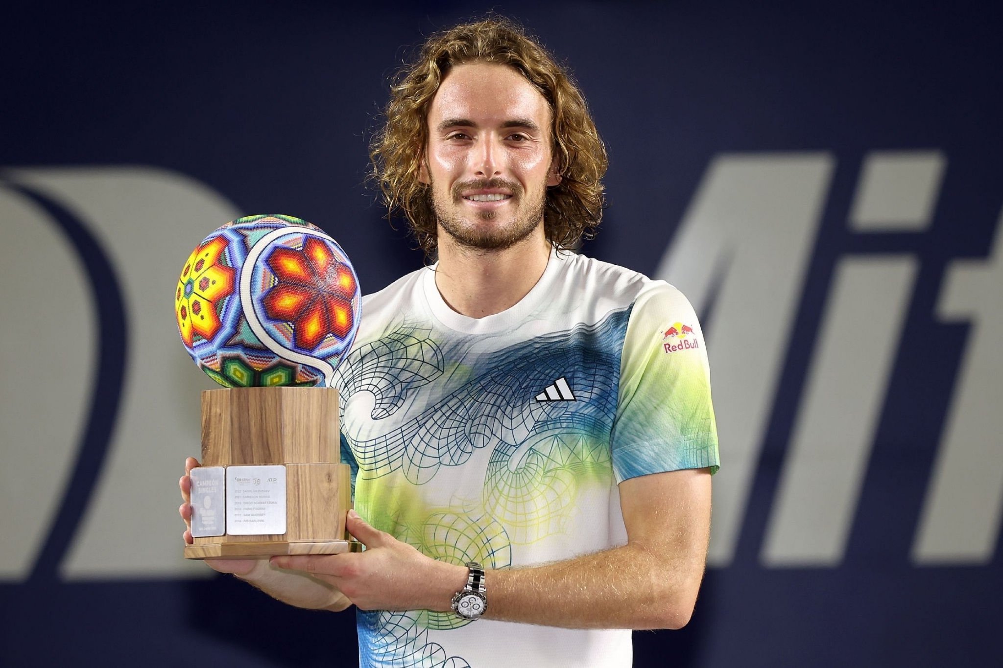 年终总决赛完胜戴维斯杯，西西帕斯高光表现