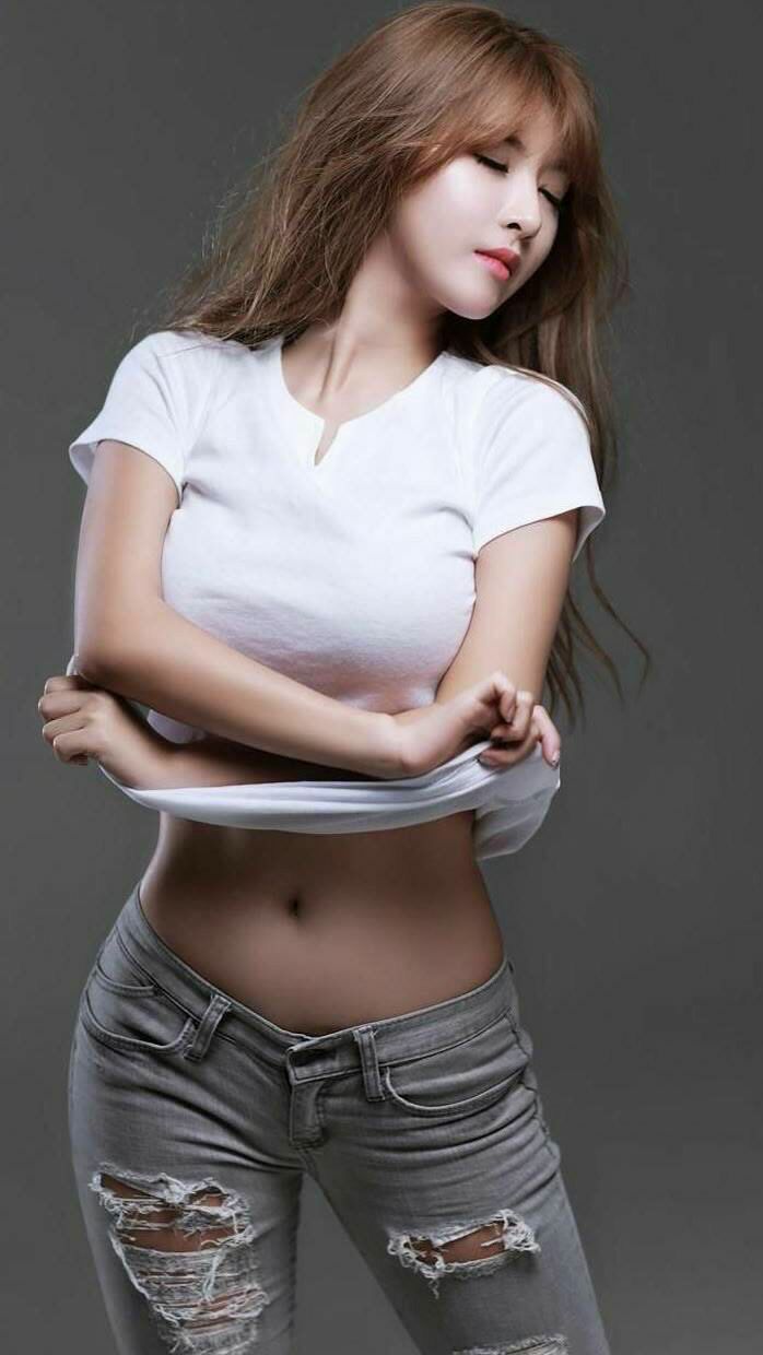 两条战线的终点线,F1街道焦点战与巴萨南非争冠夜