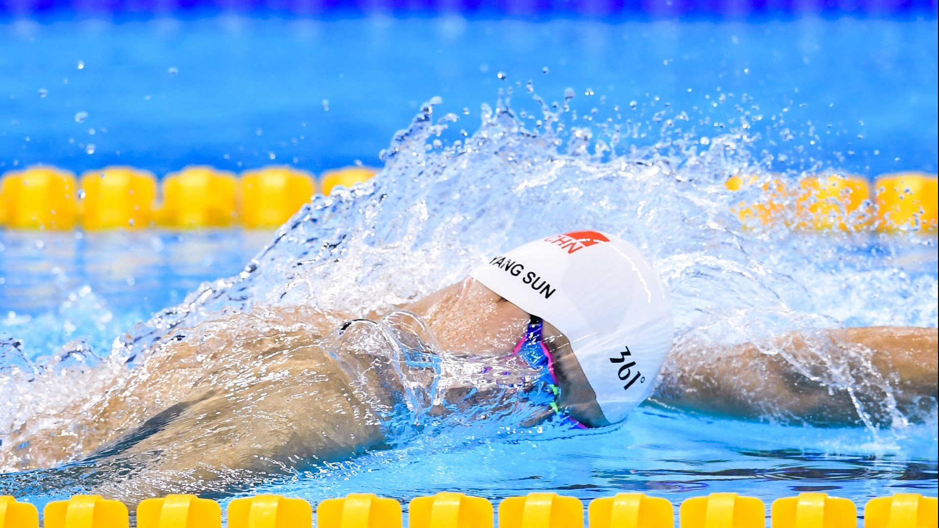 双城记，紫金浪潮与白色灯塔—决胜时刻的两种英雄主义