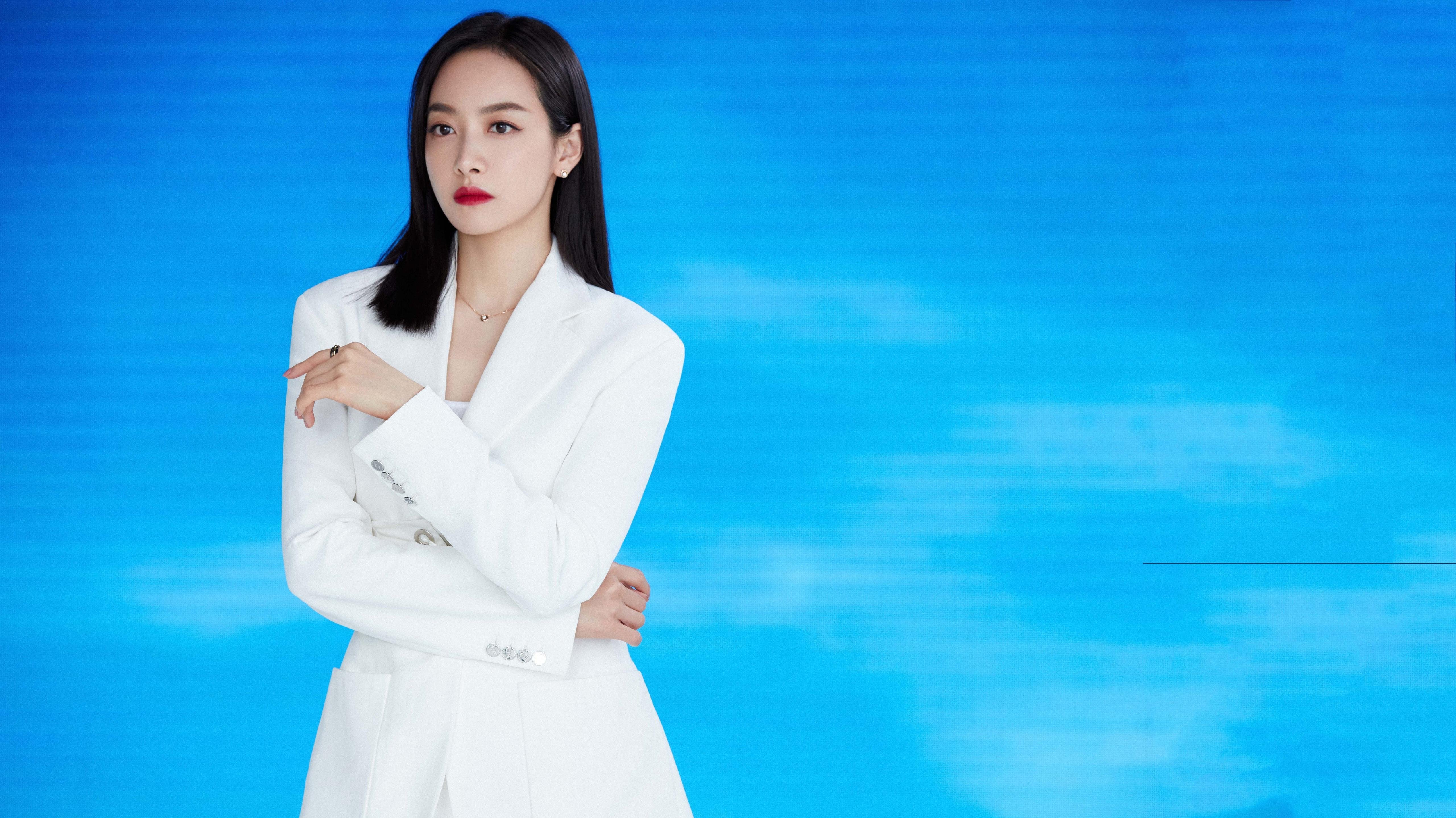 沙漠绿洲的篮球魔法，帕尔默如何以单节统治力让卡塔尔拉开瑞士